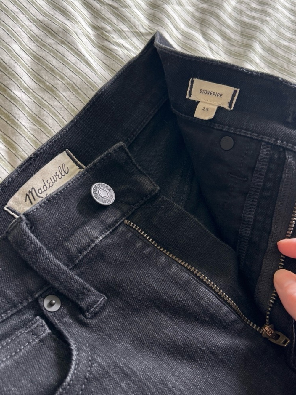 Madewell Stovepipe Straight-Leg Jeans in Black - Picture 2 of 5